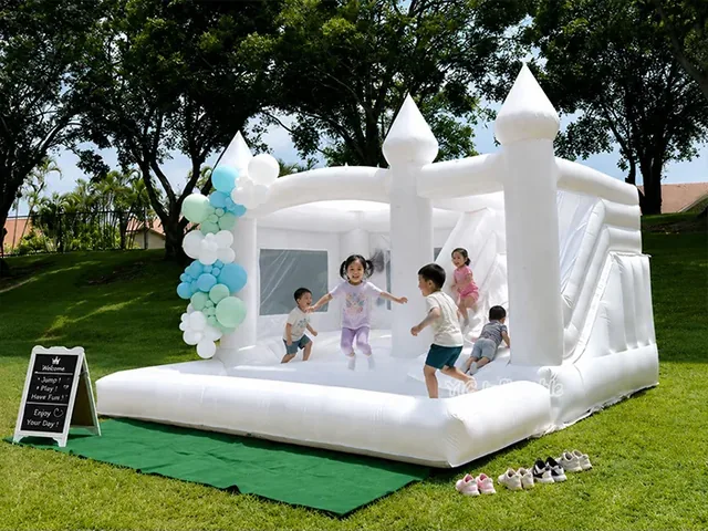 White Ball-Pit Bouncy Castle product image