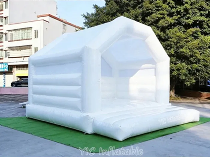 Inflatable Wedding Bouncy Castle play layout