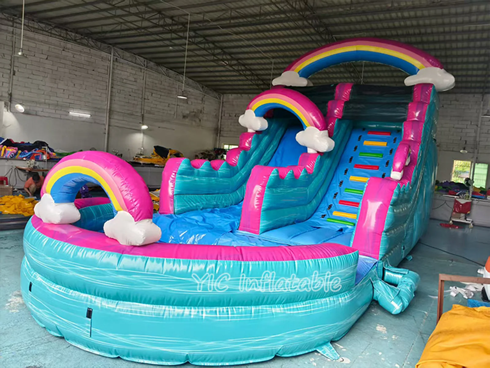 Inflatable Water Slide with Splash Pool detail view 3