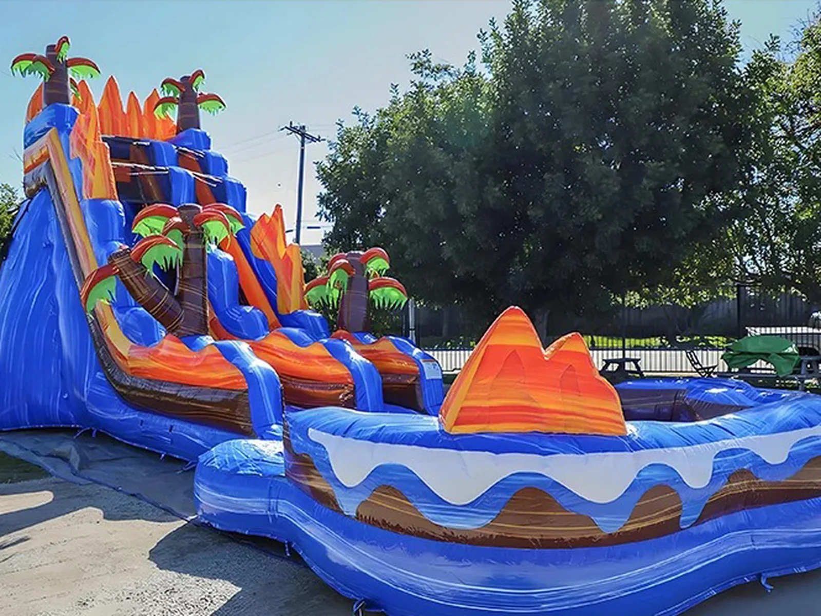 Volcano Water Slide Inflatable detail view 3