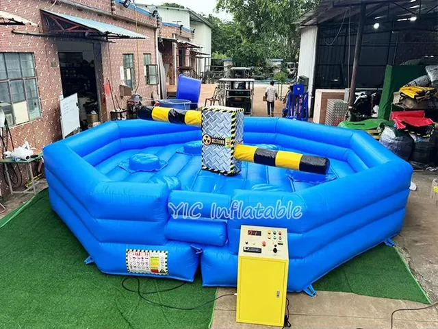 Inflatable Wipeout Challenge Arena product image